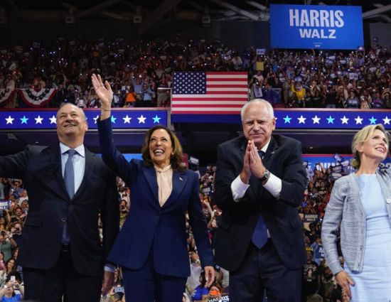 vice Kamala Harris e vice Tim Walz