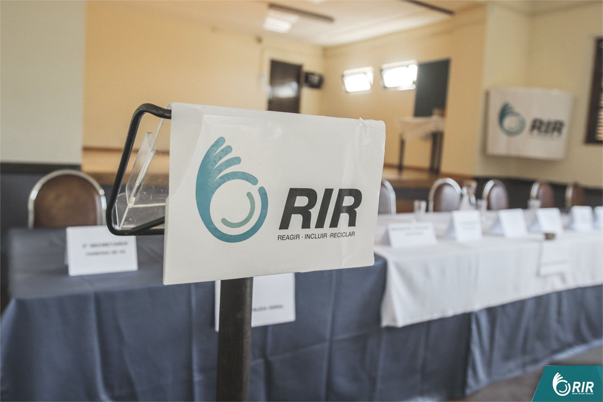 RIR Reunir Incluir Reciclar