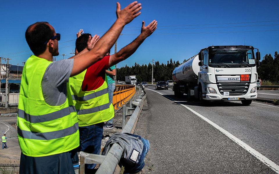 greve_motoristas_materias_perigosas_camionistas_1