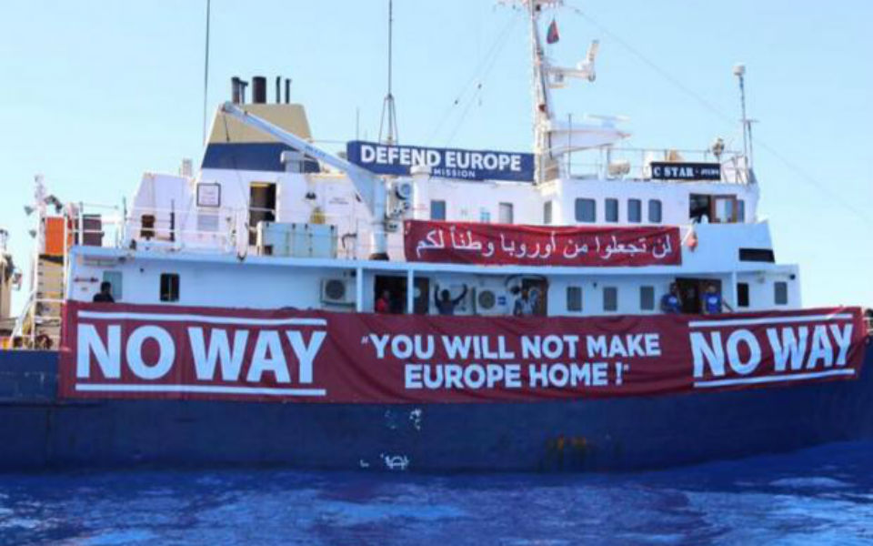 navio-anti-refugiados.jpg