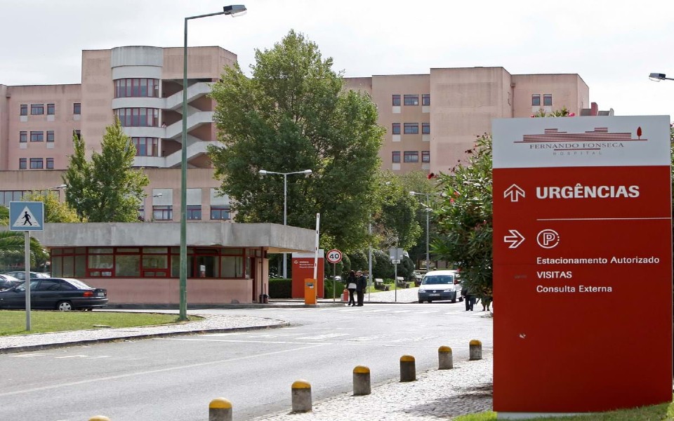 Hospital Amadora-Sintra reabre urgência de obstetrícia e bloco de partos até segunda-feira