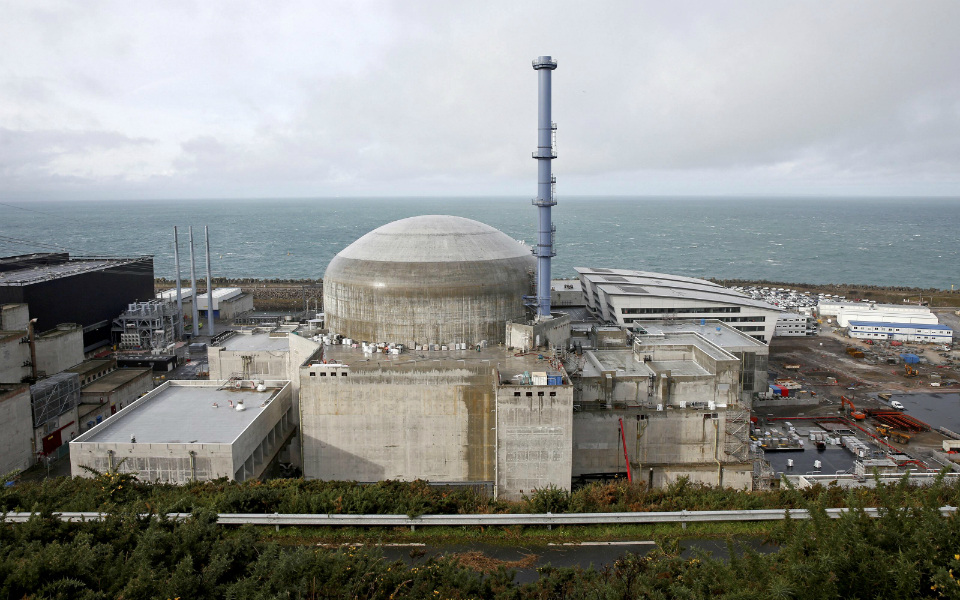 França tem 56 reatores e produz 70% da sua eletricidade através de energia nuclear