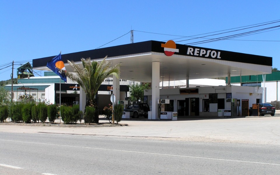 Lucro da Repsol aumenta 14,5% no primeiro semestre para 1,6 mil milhões