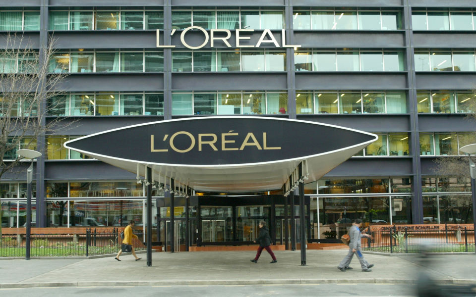 L’Oréal compra 10% da empresa suíça de dermocosmética Galderma