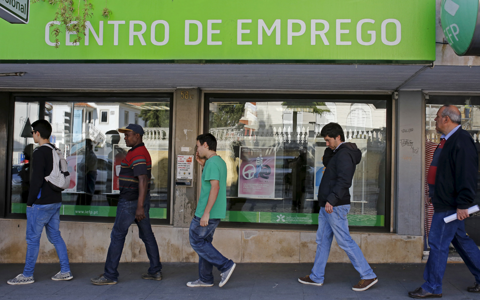 Inscritos nos centros de emprego com subida homóloga de 3,5% em setembro