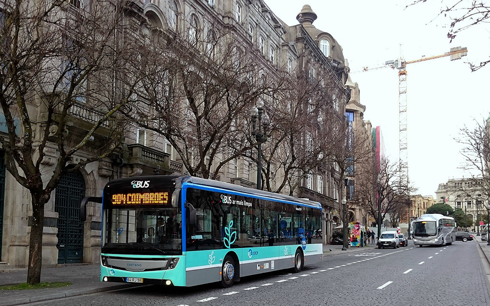 Concessão da exploração publicitária promovido pela STCP atribuída à MOP