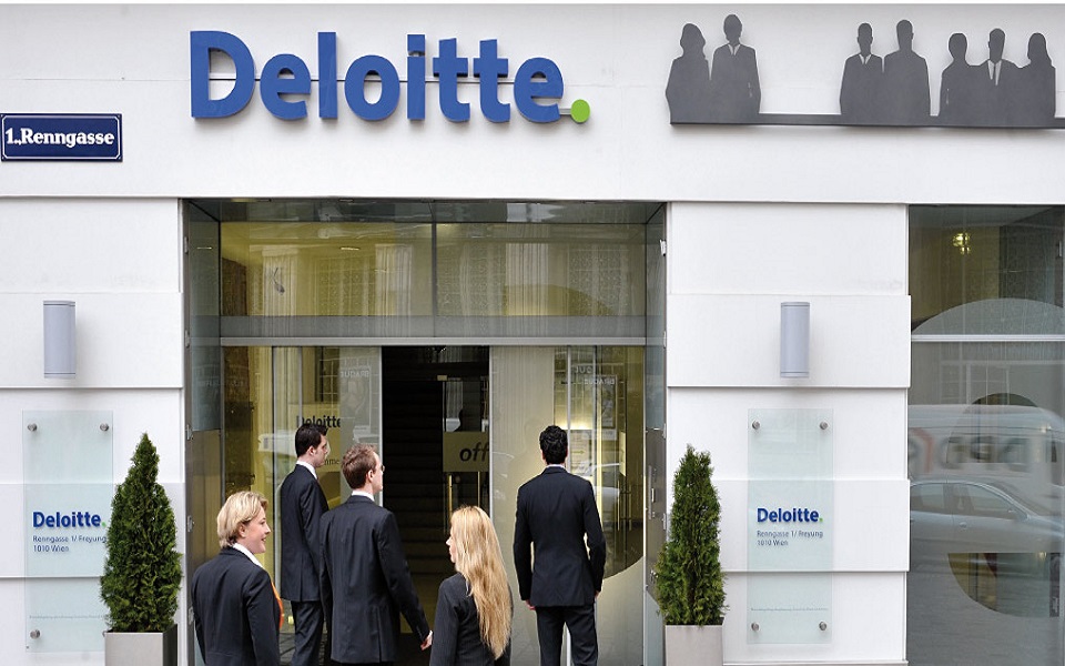 Deloitte fez 22 assessorias no ano passado num valor acima de 2,5 mil milhões