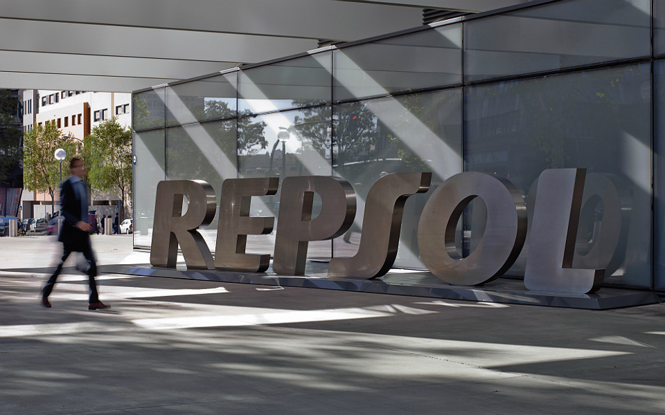 Repsol avança com emissão obrigacionista de 850 milhões a 10 anos