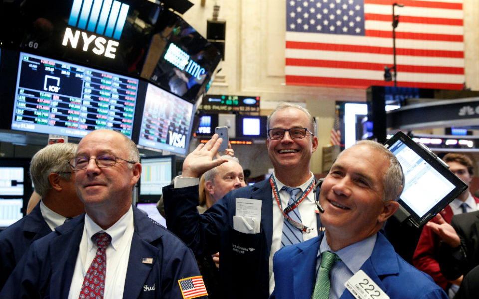 Wall Street arranca última sessão no ‘verde’