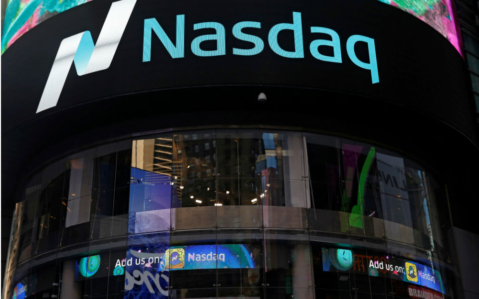 Wall Street encerra semana apenas com Nasdaq em terreno negativo