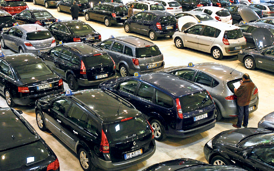 Importação de automóveis ligeiros diminui no primeiro semestre