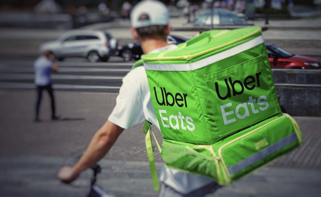 Uber Eats e bicicletas elétricas GOW assinam parceria para apoiar transição para veículos sustentáveis