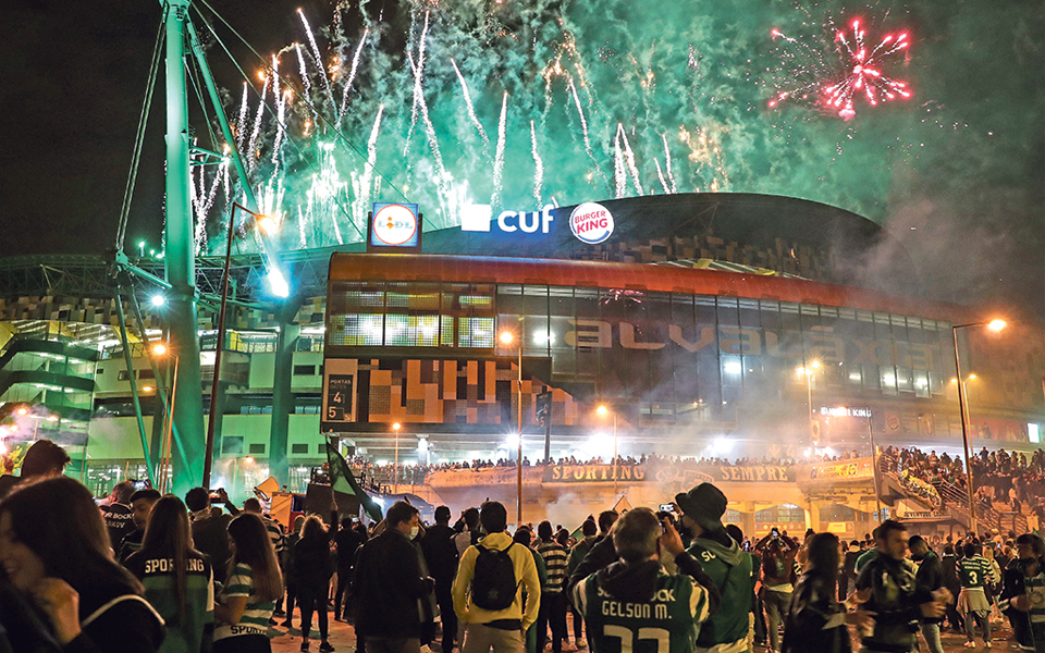 Eventual festa do título do Sporting CP este domingo vai restringir horários de estabelecimentos em Lisboa