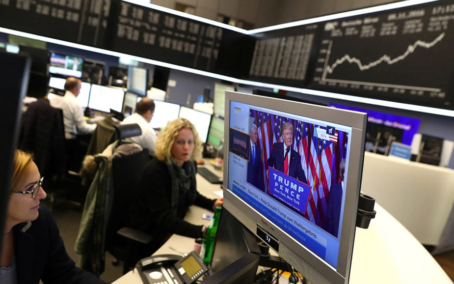 Wall Street abre em alta em véspera de eleições dos EUA