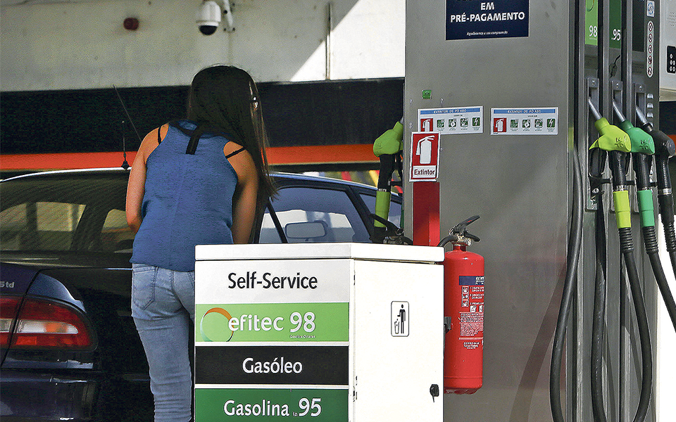 Preço médio semanal da ERSE sobe 2,2% para gasolina e 1,4% para gasóleo