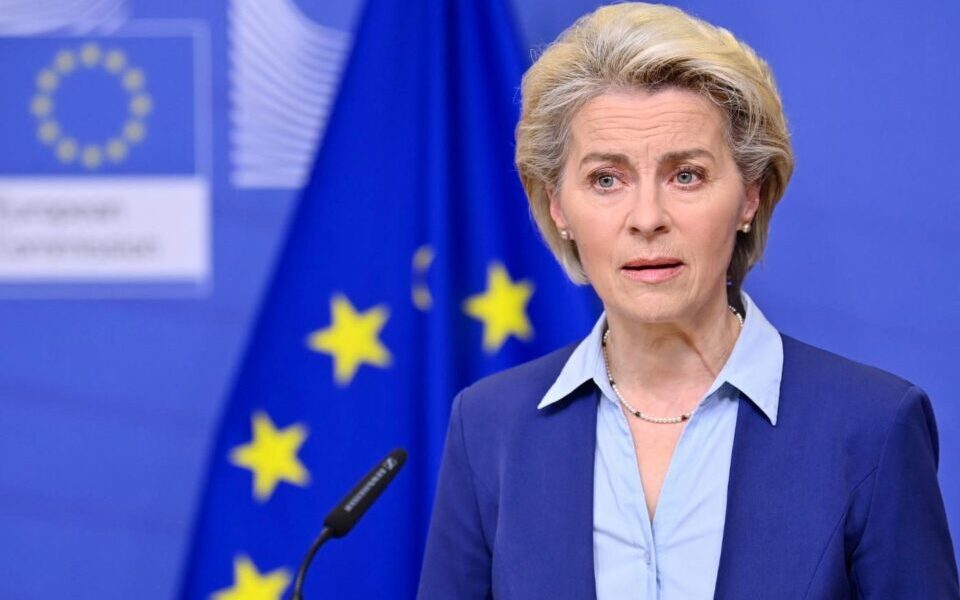 Ursula Von der Leyen prepara recandidatura à liderança da Comissão Europeia