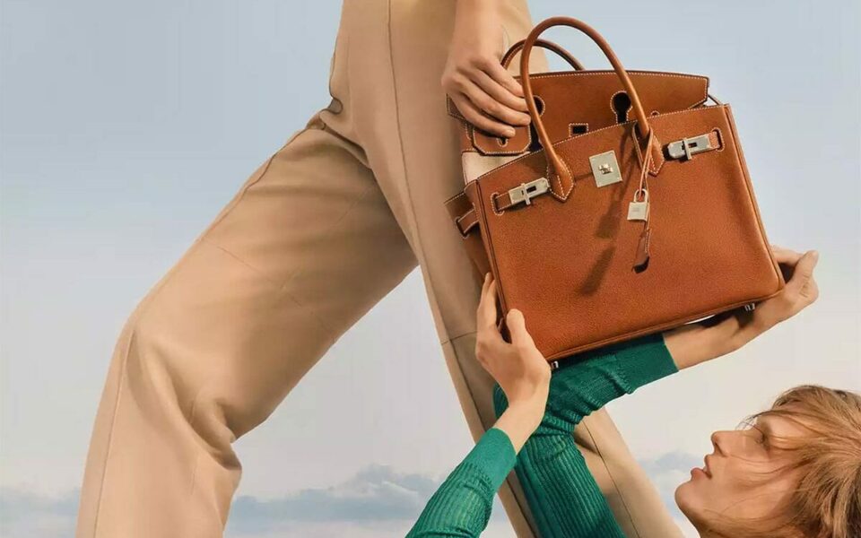 Lucro da Hermès sobe 28% em 2023 com as vendas a dispararem