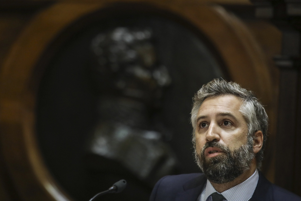 Europeísta, ao centro e com “orgulho” em Costa. Pedro Nuno Santos assume legado do atual Governo