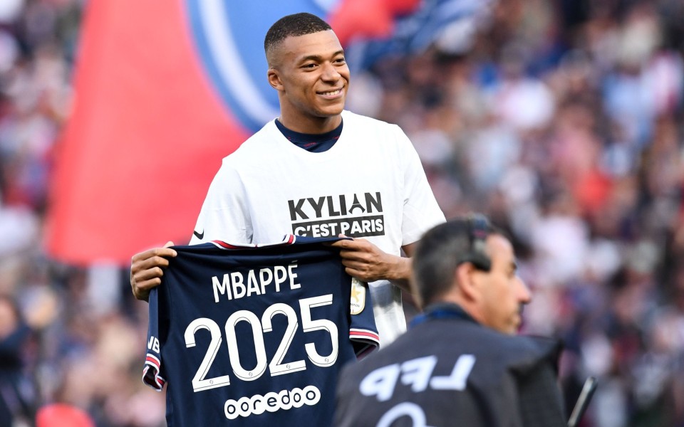 Mbappé paga 15 milhões de euros e torna-se dono de clube da segunda liga francesa