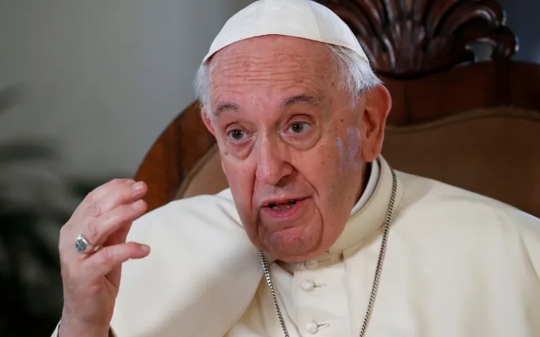 El Papa advierte de una 'destrucción progresiva' de la intolerancia masiva con Milei