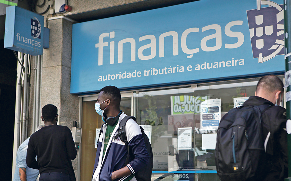 Trabalhadores do Fisco querem ser contemplados no projecto do governo de reforço da tutela criminal