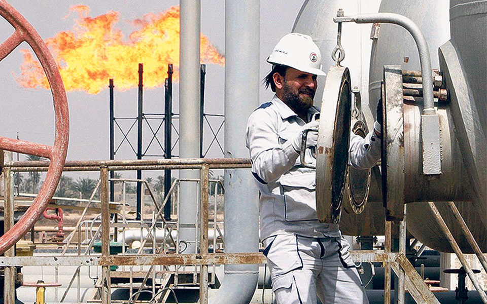 Preço do barril cai após o disparo causado pelo ataque de Israel ao Irão