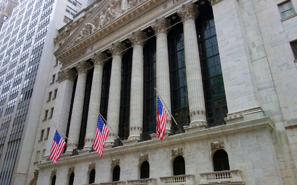 Wall Street inicia semana com otimismo