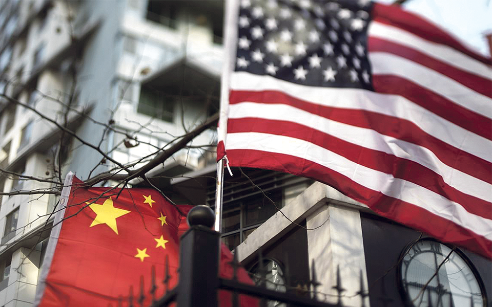 China pede a empresários dos americanos que usem influência para travar “supressão económica”