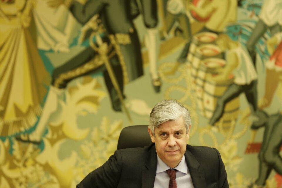 Banco de Portugal deverá manter prejuízos operacionais por mais dois anos, alerta Mário Centeno