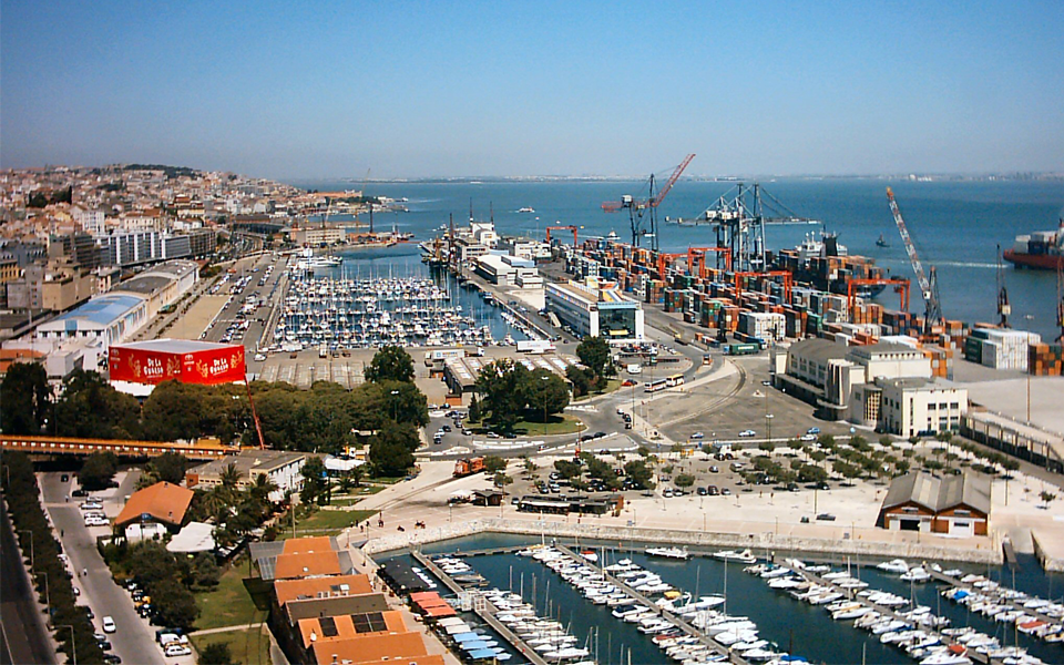 Taxa turística cobrada aos passageiros de cruzeiros em Lisboa a partir de 01 de janeiro