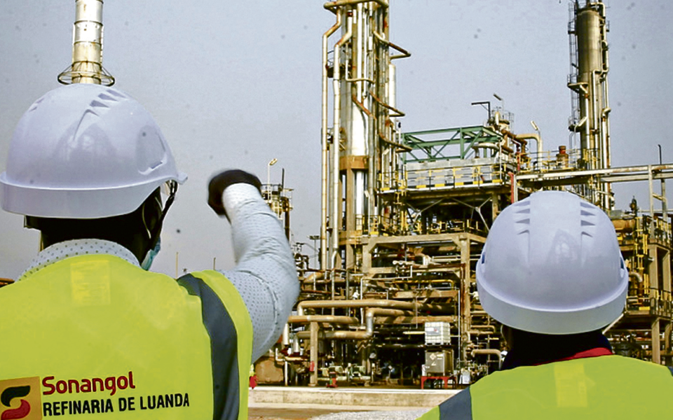 Angola anuncia su retirada de la OPEP