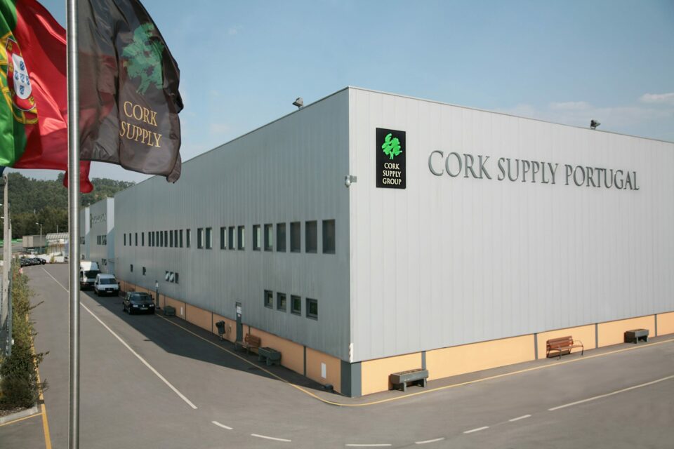 Cork Supply cria rolha de cortiça mais consistente após investimento de 1,2 milhões