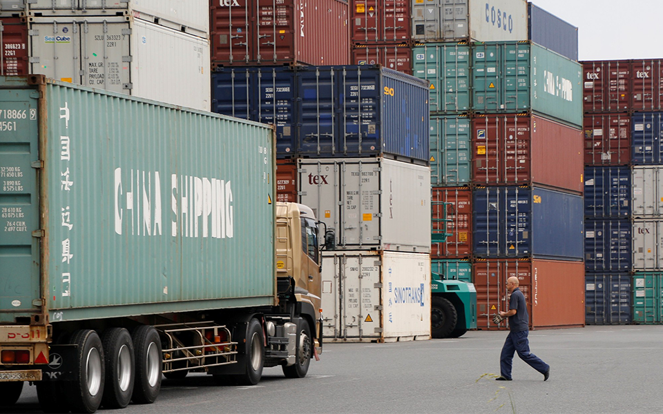 Excedente da balança comercial aumenta para 24,1 mil milhões em março