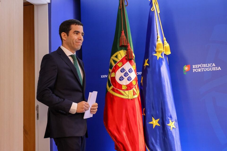 OE2025: “Ninguém sabe o que é que o PS quer”, refere ministro Leitão Amaro