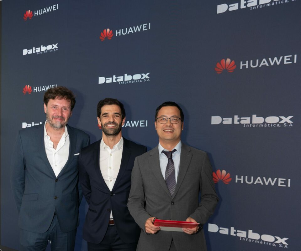 Huawei Portugal assina acordo com a Databox