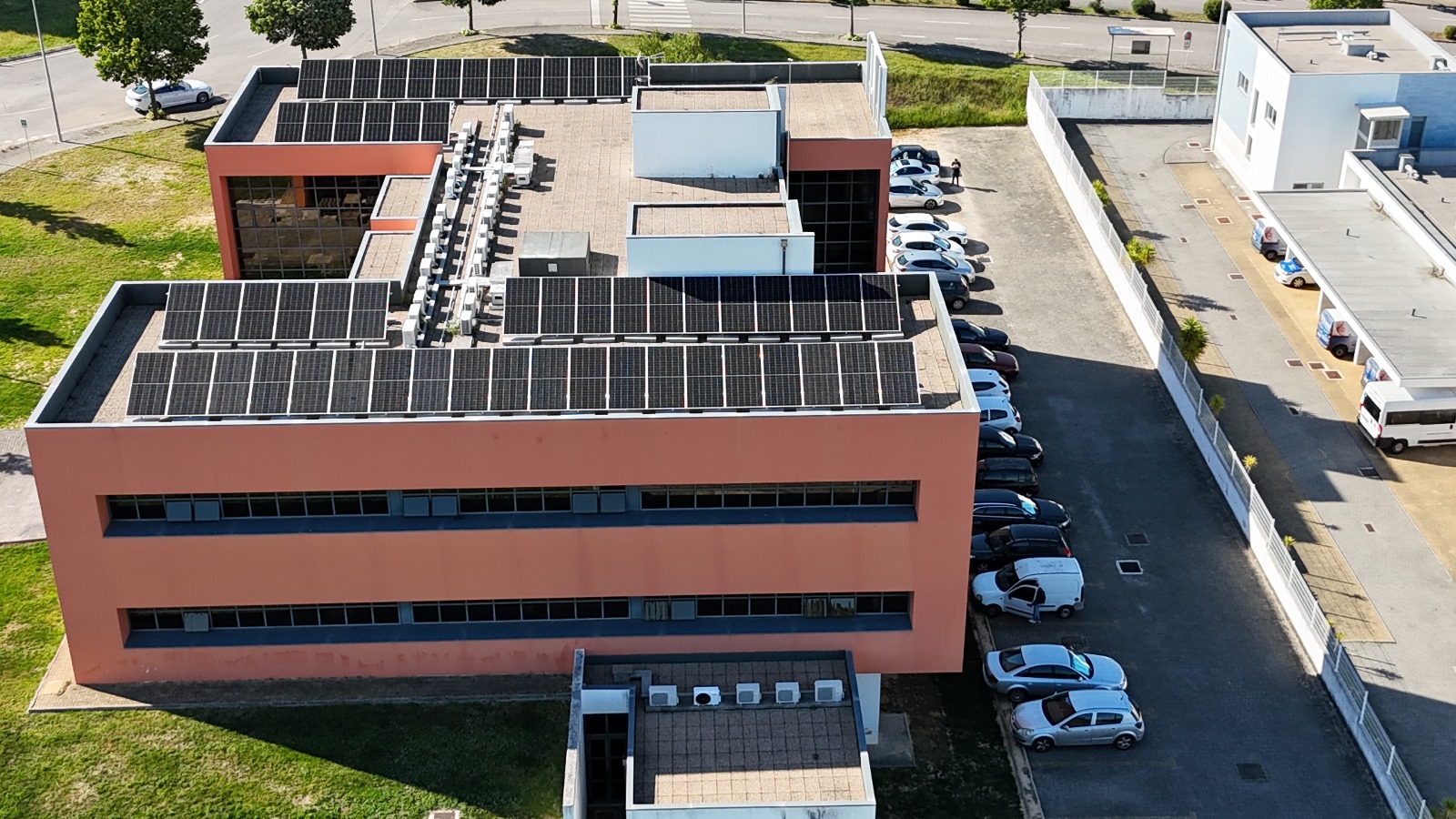Startup Leiria instalou na cobertura uma Central Fotovoltaica de autoconsumo