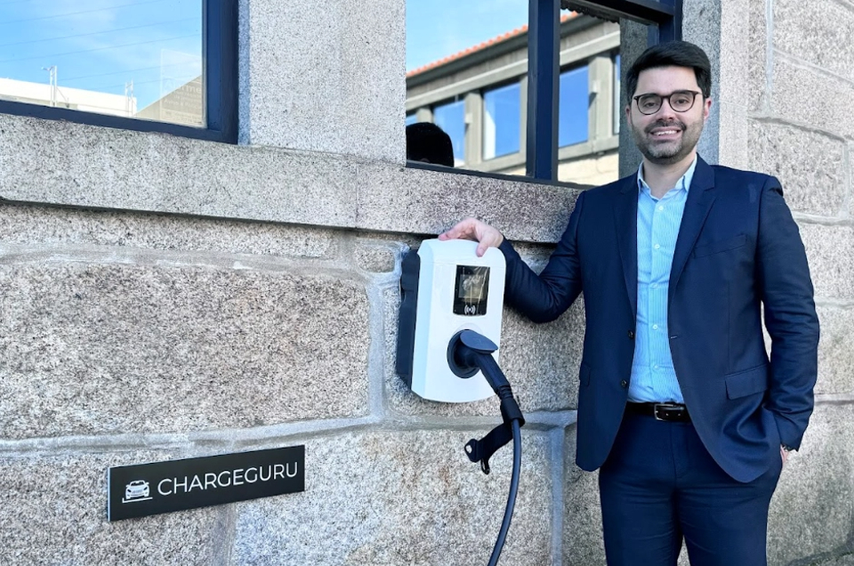 Rede de carregadores para elétricos quer chegar a três mil edifícios em três anos