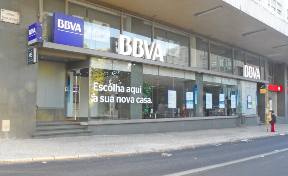 Concorrência não se opõe à fusão BBVA com o Sabadell em Portugal