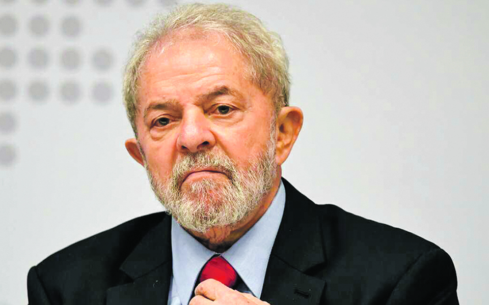 Brasil: Economistas defendem que corte fiscal de 4,3 mil milhões é “insuficiente”