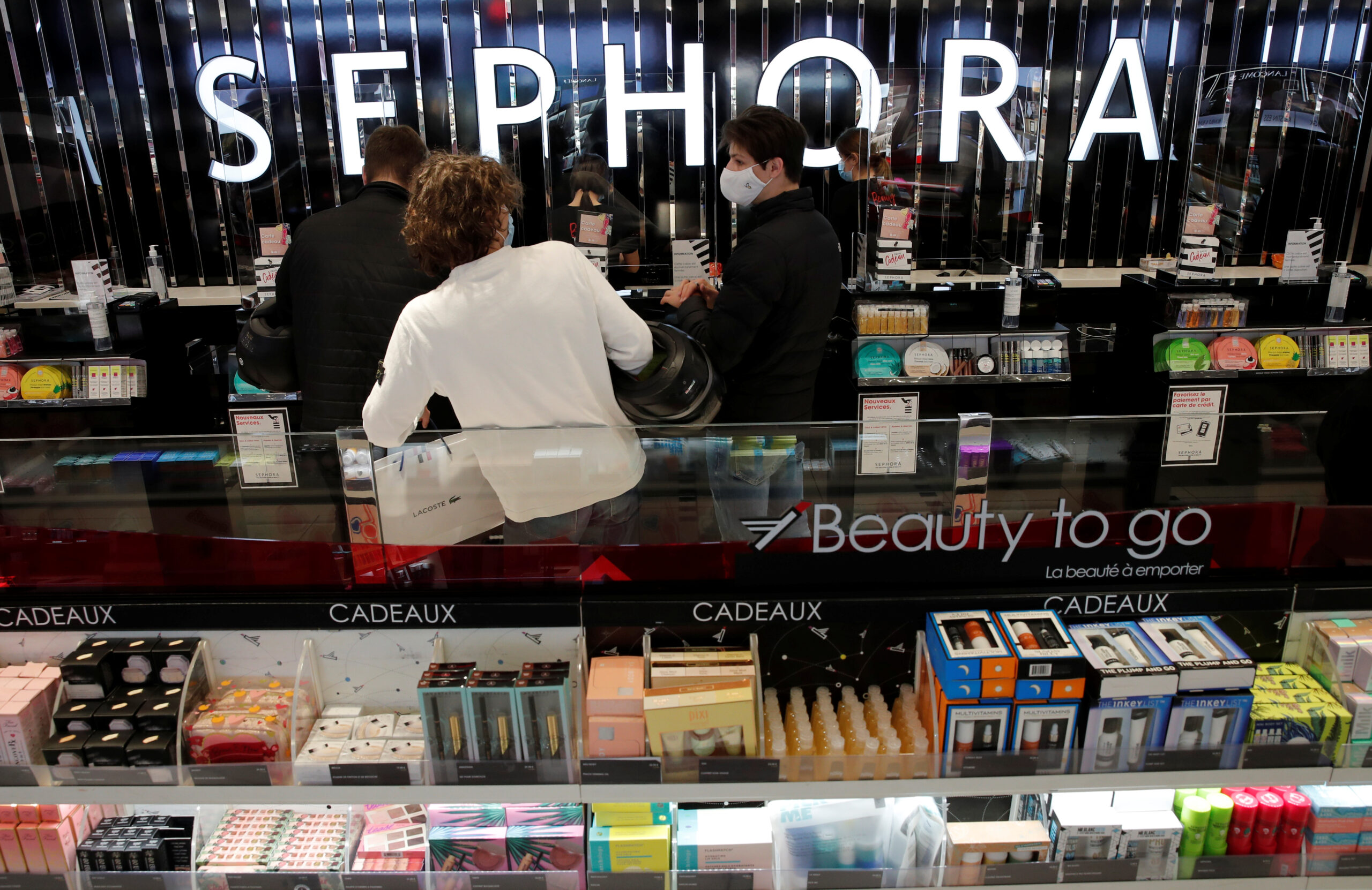 Sephora reduz força laboral em 3% com foco na China