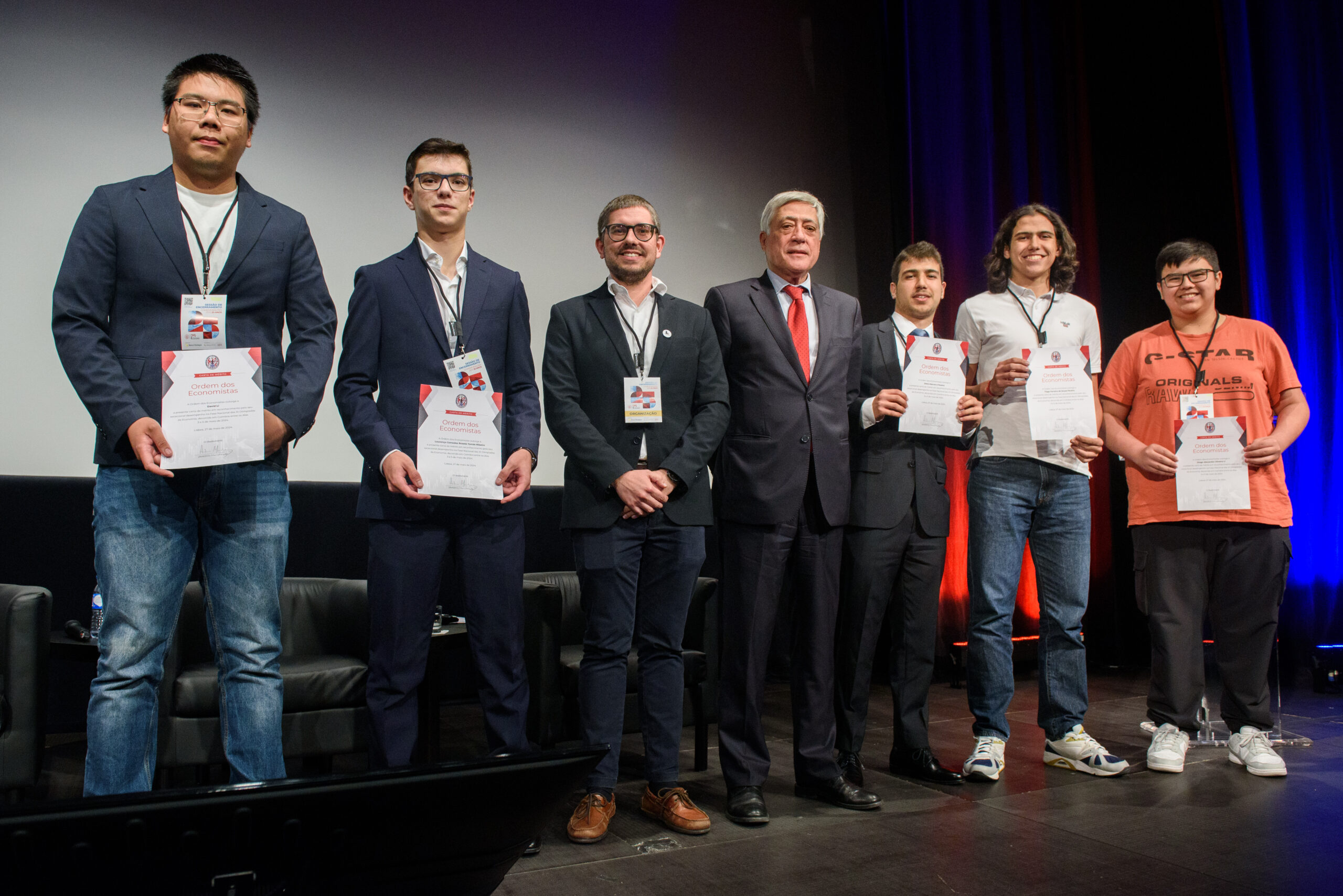 Estudante do Colégio Manuel Bernardes é bicampeão Olímpico da Economia