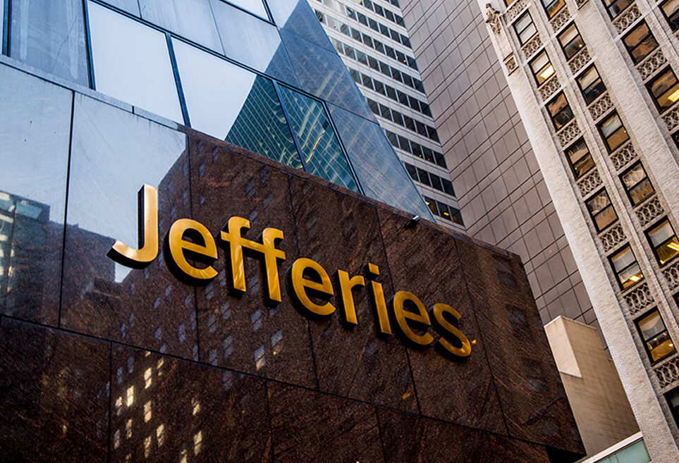 Jefferies mantém recomendação de compra do BCP