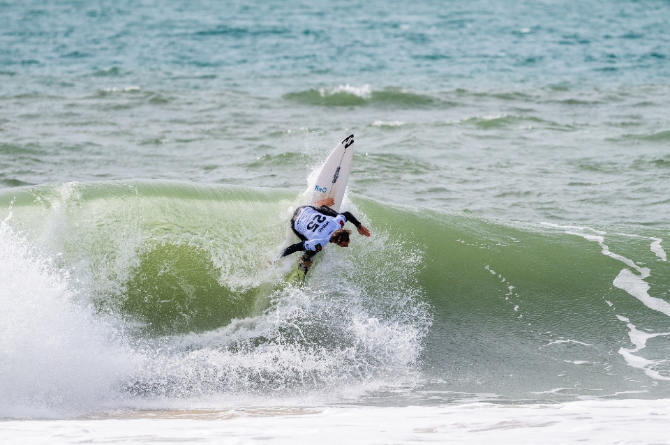 Eventos mundiais de surf em Peniche e Nazaré têm impacto económico de 23 milhões de euros